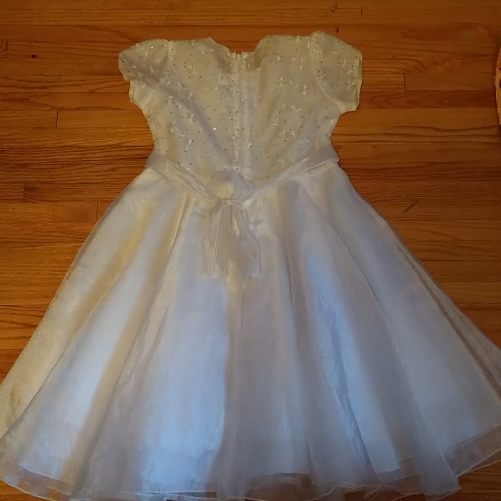 Dress - Picture 2 of 2